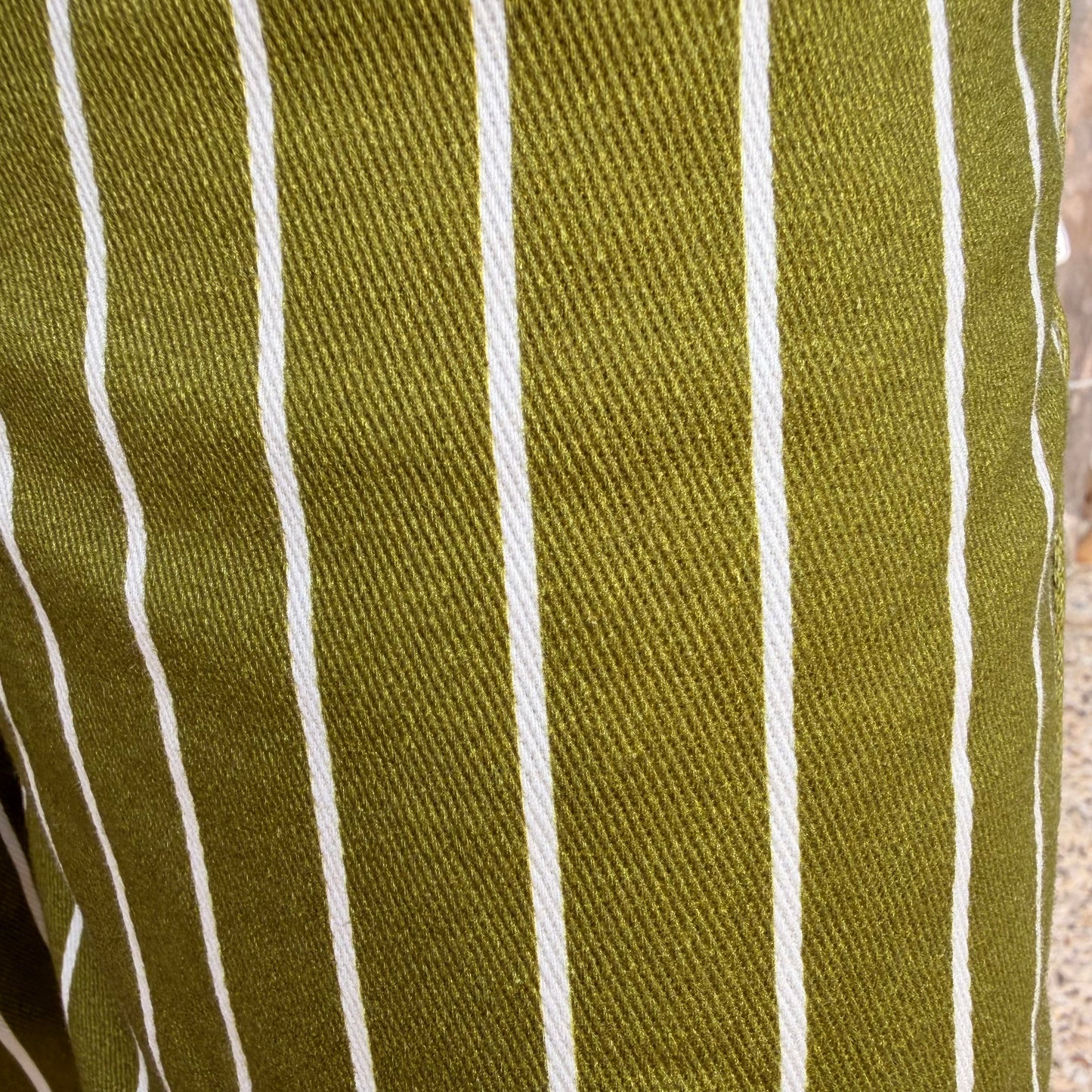 Pantalon en toile rayé
