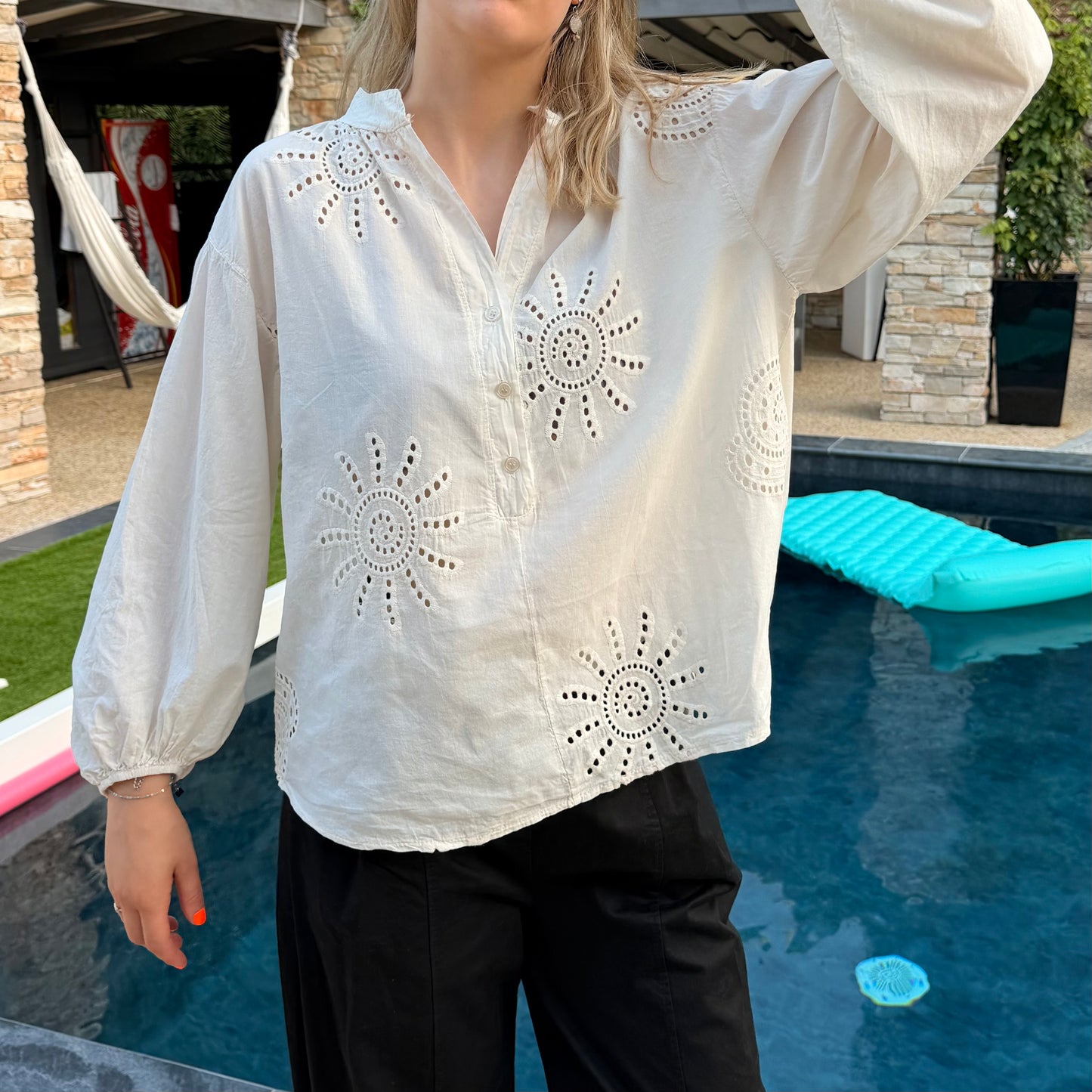 Blouse broderie Soleil